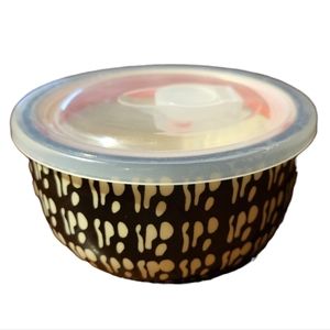 Signature Housewares Black & White Lidded Microwave Bowl